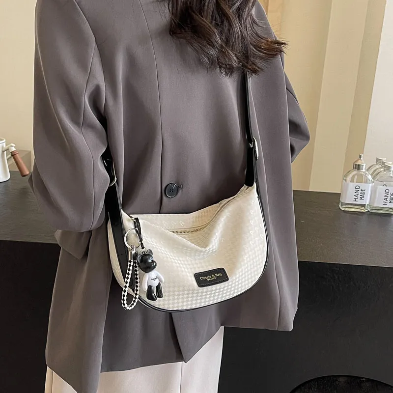 GOBLIN SHARKS 1759 PU Shoulder Bag Unisex Ecru/Black/Silver-4