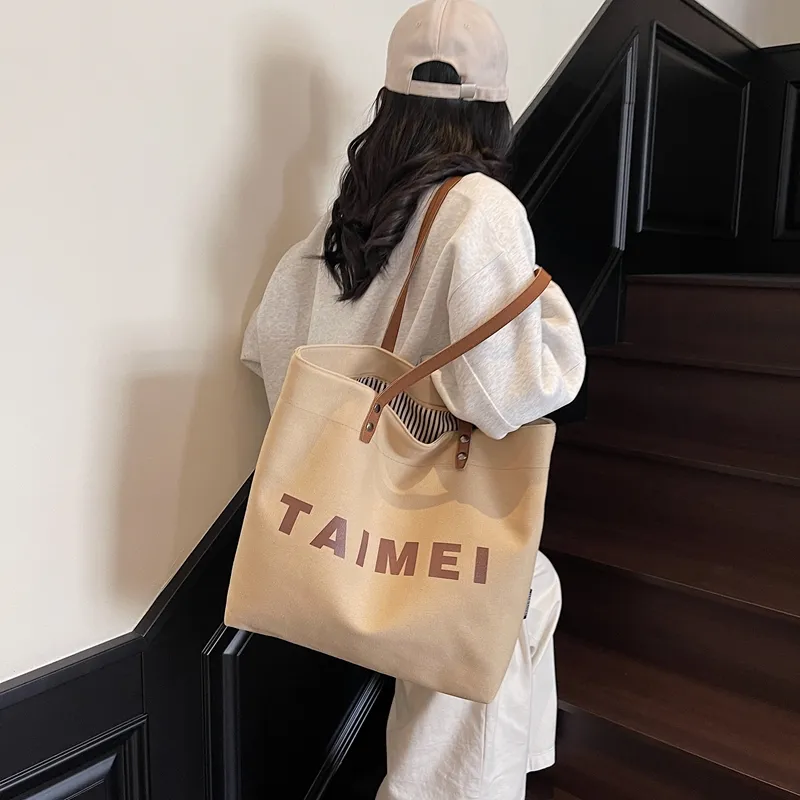 GOBLIN SHARKS 1759 Canvas Shoulder Bag Unisex White/Khaki/Black-6