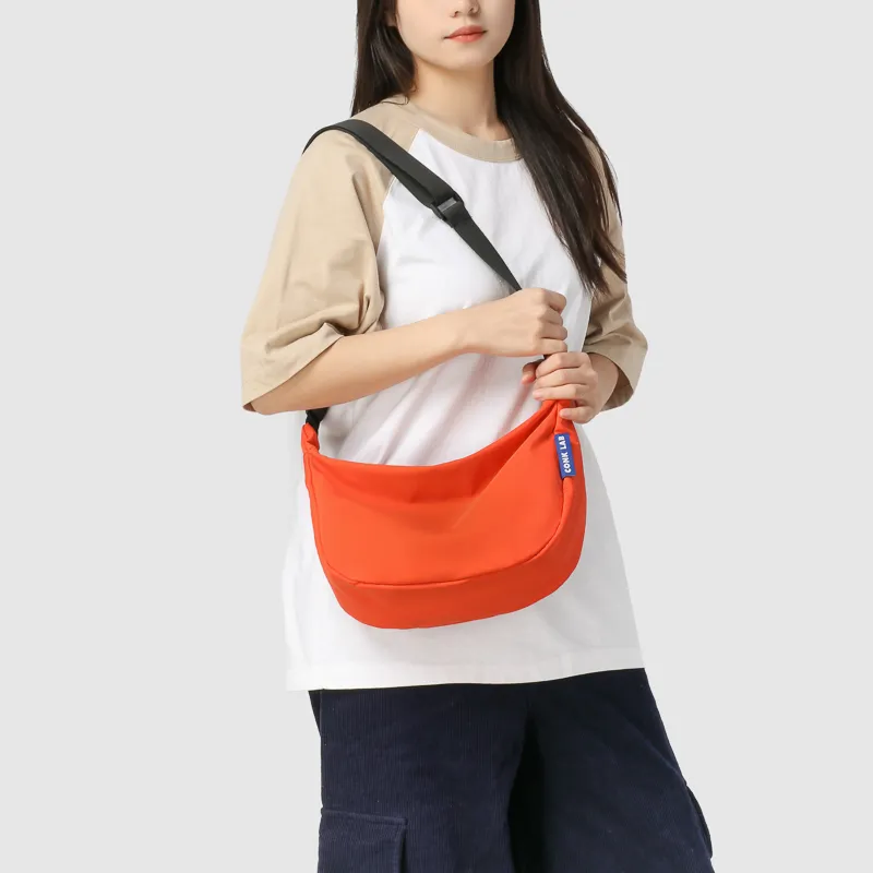 GOBLIN SHARKS 1759 Nylon Crossbody Bag Regular Unisex White/Black/Orange/Brown-17