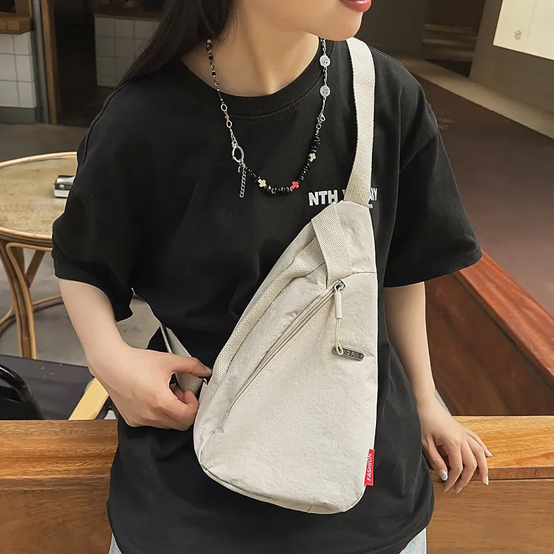 GOBLIN SHARKS 1759 Nylon Sling Bag Regular Unisex Ecru/Black-5