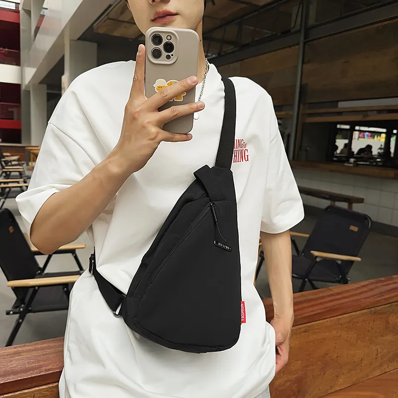 GOBLIN SHARKS 1759 Nylon Sling Bag Regular Unisex Ecru/Black-10