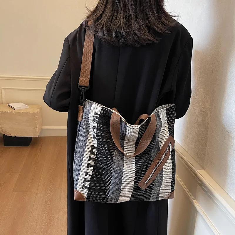 GOBLIN SHARKS 1759 Fabric Shoulder Bag Crossbody Bag Handbag Unisex Multicolor-19