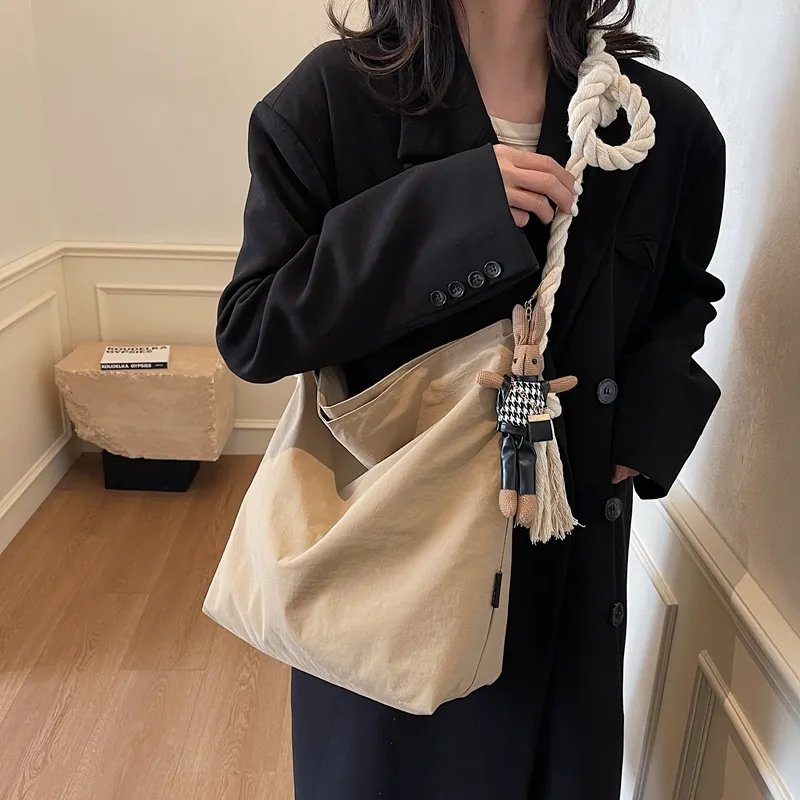 GOBLIN SHARKS 1759 Fabric Shoulder Bag Regular Women's Ecru/Khaki/Black-7