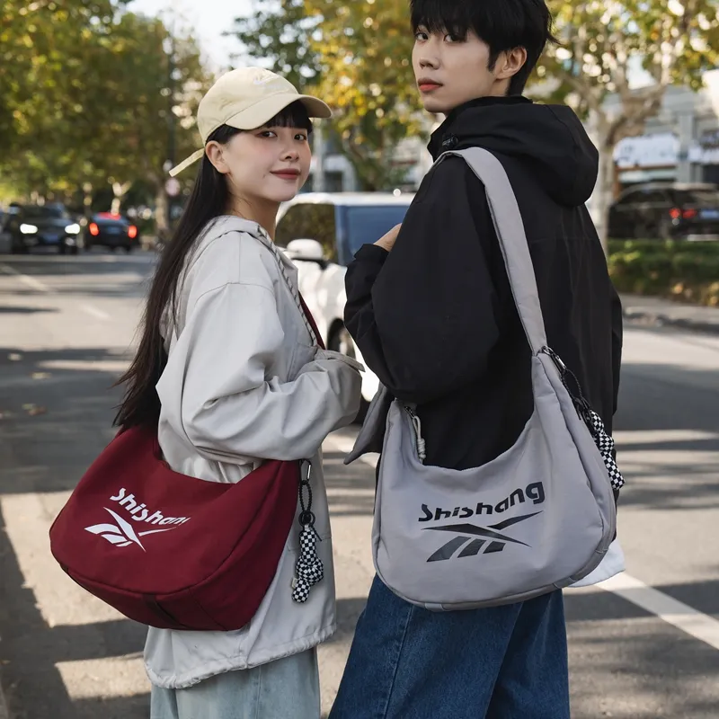 GOBLIN SHARKS 1759 Nylon Crossbody Bag Regular Unisex Ecru/Black/Red/Gray-17