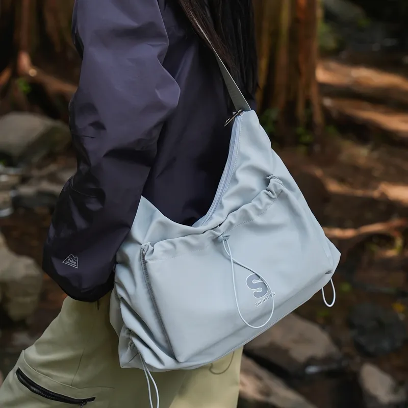 GOBLIN SHARKS 1759 Nylon Crossbody Bag Regular Unisex Ecru/Green Blue/Khaki Black-10