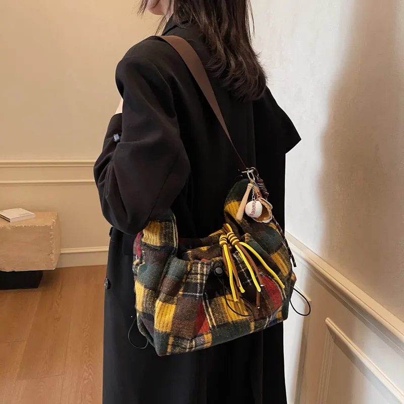 GOBLIN SHARKS 1759 Fabric Shoulder Bag Crossbody Bag Medium Size Unisex Yellow/Burgundy/Green-3