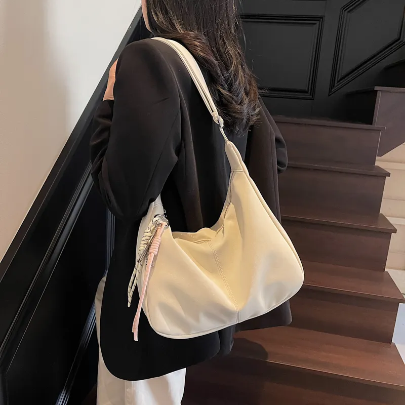 GOBLIN SHARKS 1759 PU Shoulder Bag Crossbody Bag Regular Women's Ecru/Black/Blue/Yellow/Pink-4