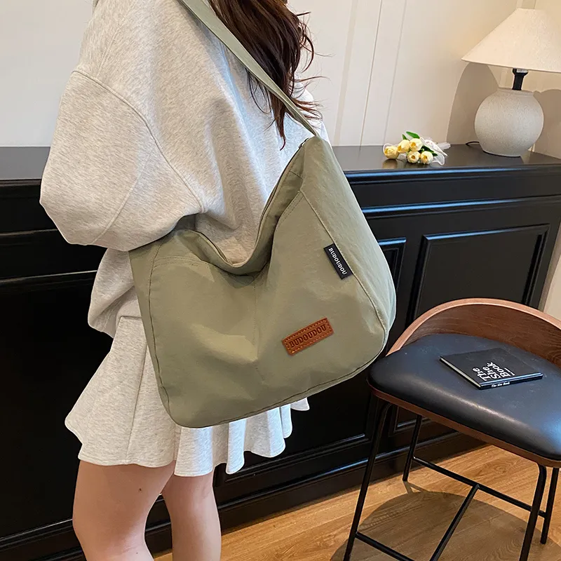 GOBLIN SHARKS 1759 Composite Cloth Crossbody Bag Medium Size Unisex White/Black/Orange/Green-25