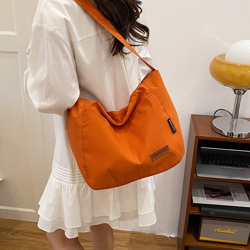 GOBLIN SHARKS 1759 Composite Cloth Crossbody Bag Medium Size Unisex White/Black/Orange/Green-19