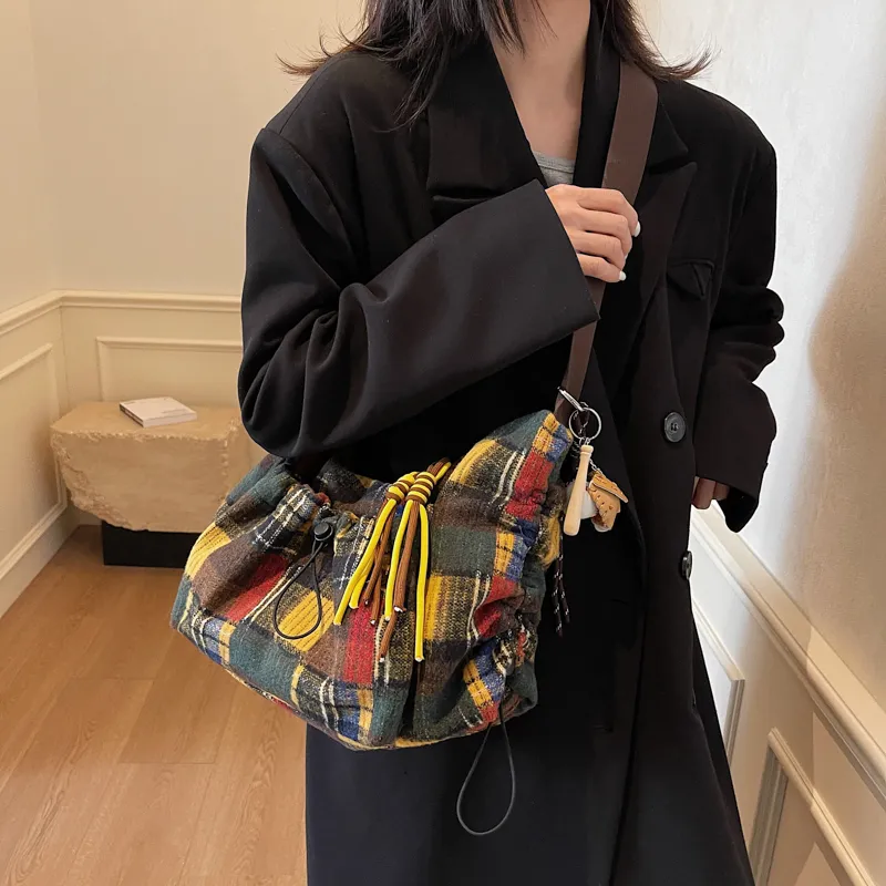 GOBLIN SHARKS 1759 Fabric Shoulder Bag Crossbody Bag Medium Size Unisex Yellow/Burgundy/Green-5