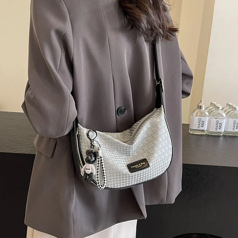 GOBLIN SHARKS 1759 PU Shoulder Bag Unisex Ecru/Black/Silver-15