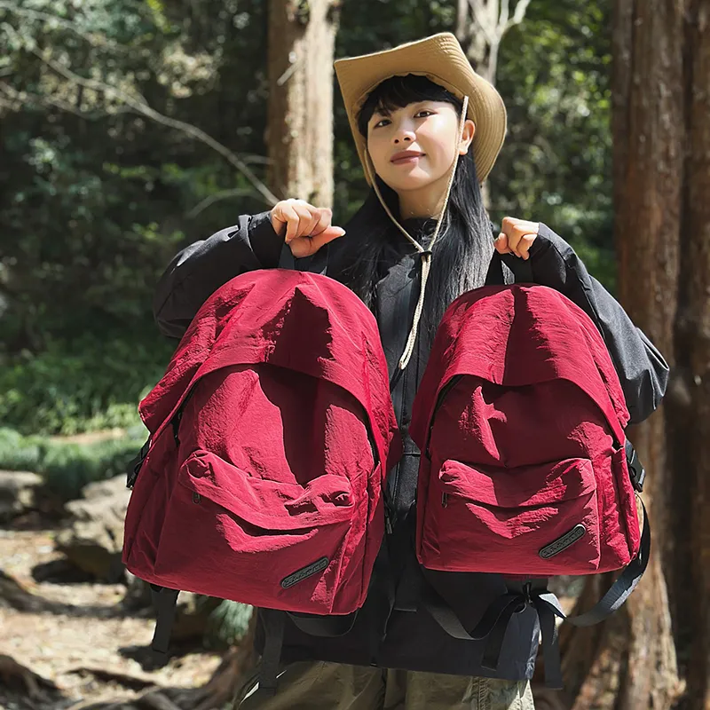 GOBLIN SHARKS 1759 Nylon Backpack Tubas Unisex White/Black/Green/Red-18