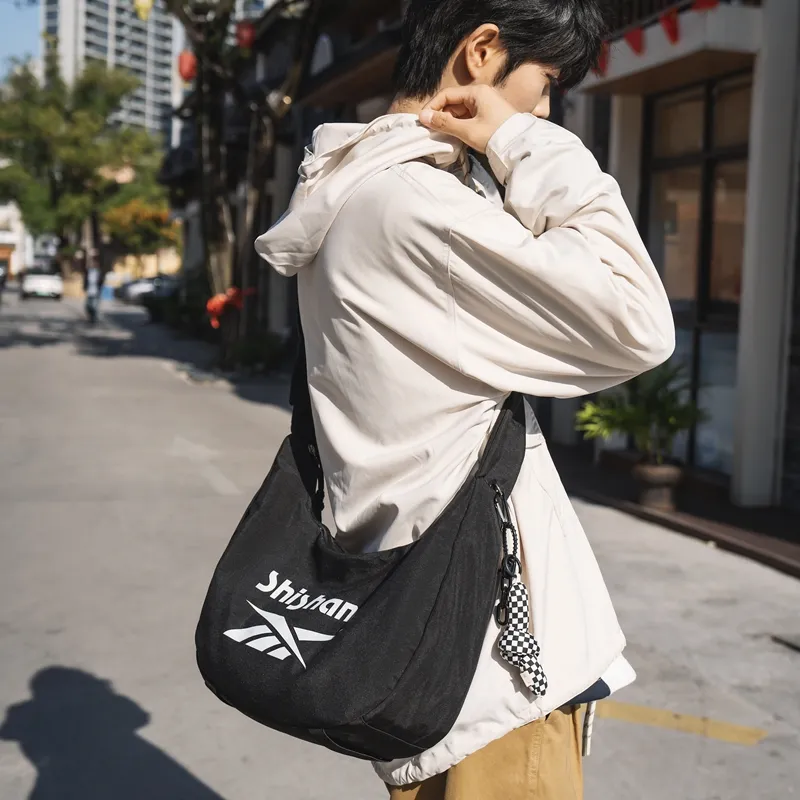 GOBLIN SHARKS 1759 Nylon Crossbody Bag Regular Unisex Ecru/Black/Red/Gray-6