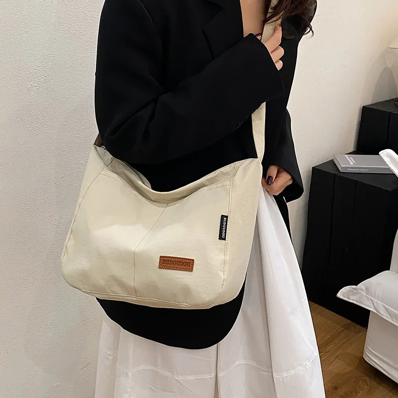 GOBLIN SHARKS 1759 Composite Cloth Crossbody Bag Medium Size Unisex White/Black/Orange/Green-2