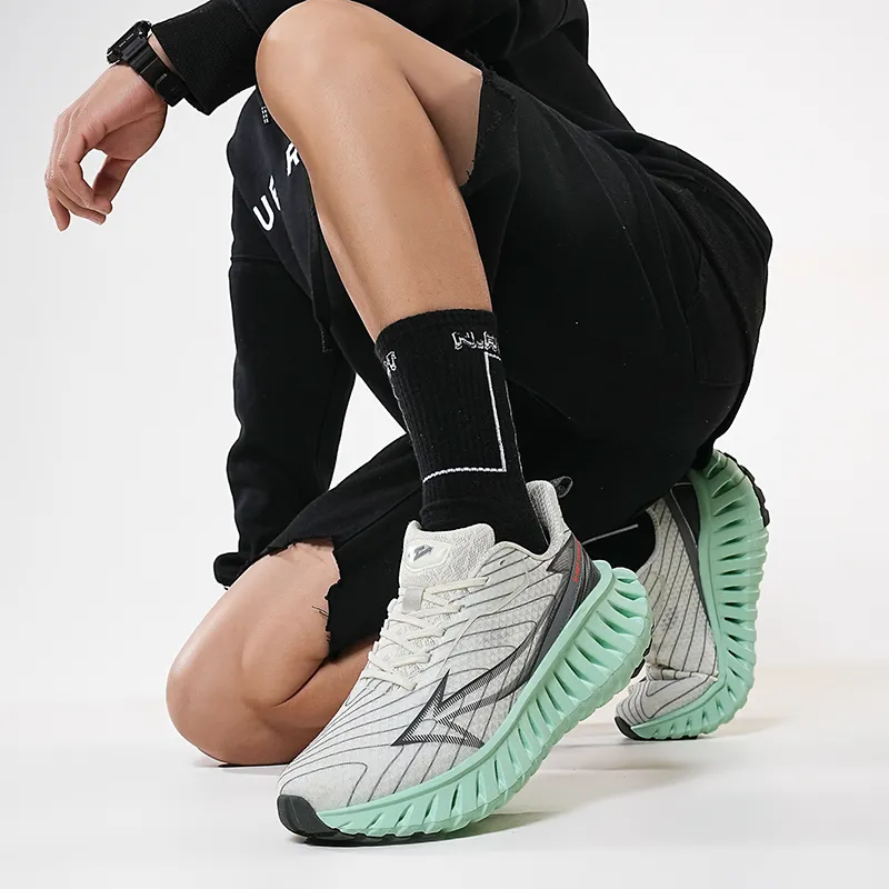 N·HOT Impact Resistant Lightweight Height Increasing Low Top Casual Running Shoes Unisex-25
