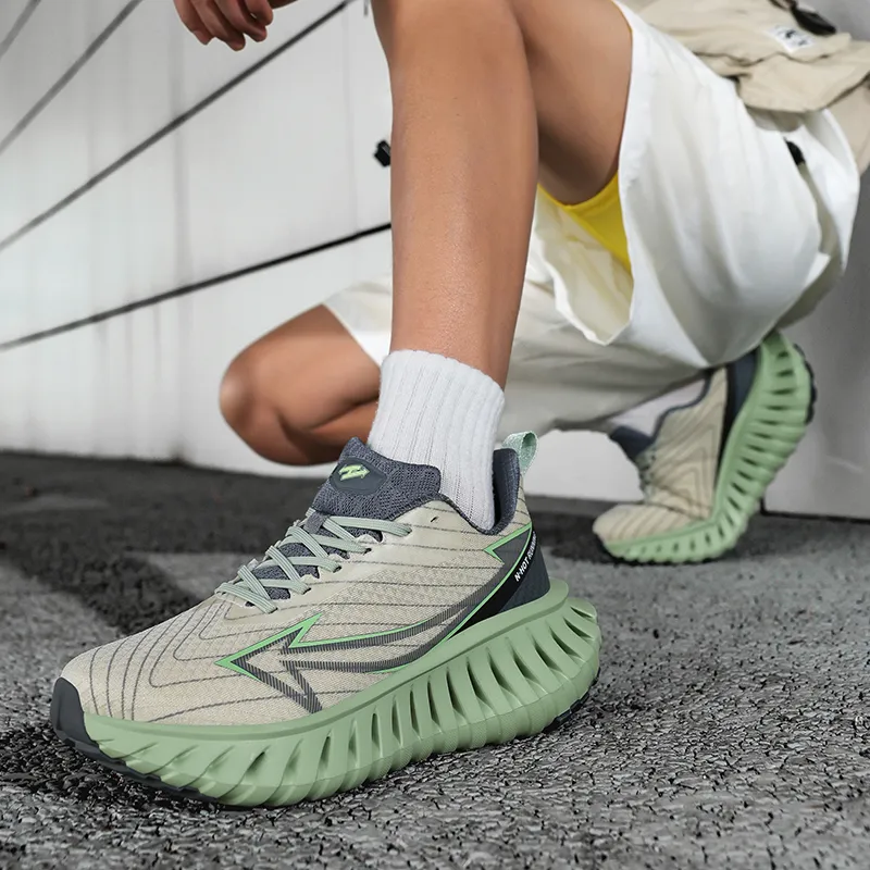 N·HOT Impact Resistant Lightweight Height Increasing Low Top Casual Running Shoes Unisex-38