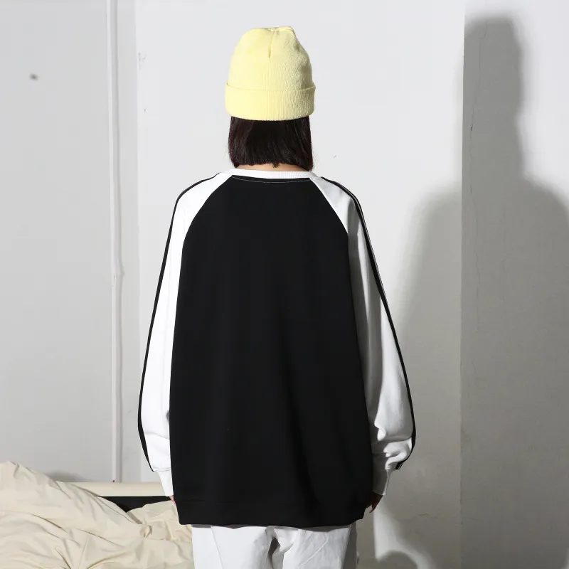 COMIC LARVA Sweatshirts Unisex-11