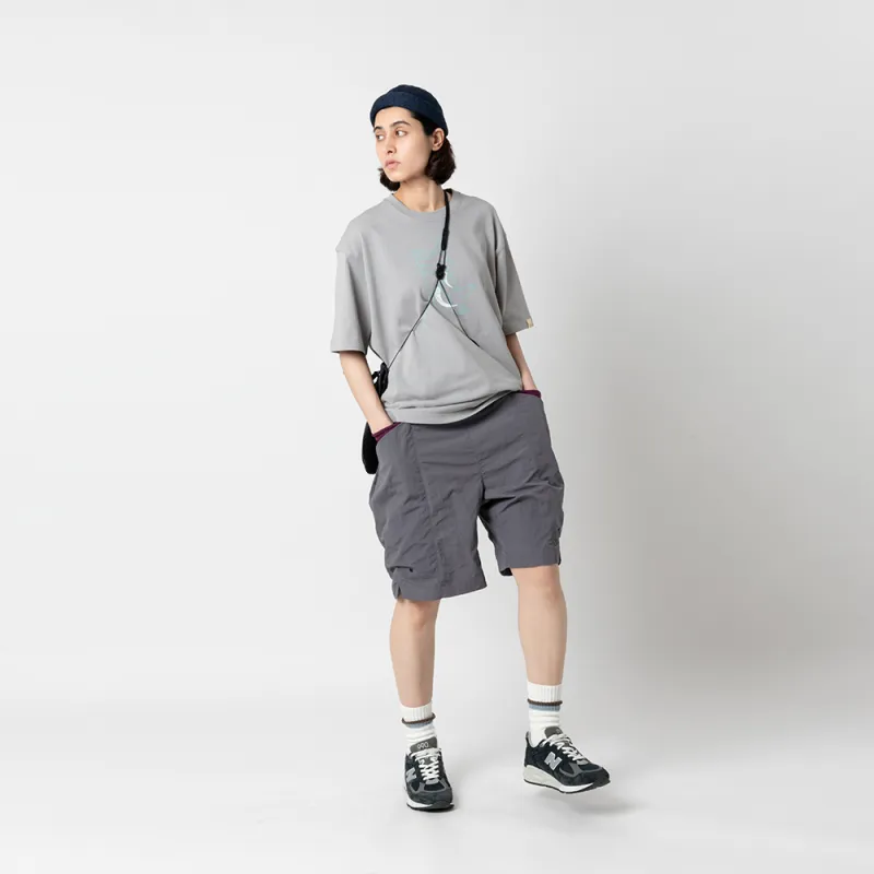 TMCAZ Relax Graphic Tee T-Shirt Unisex Light Gray-4