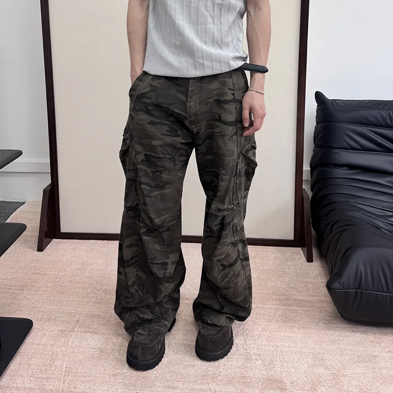 TERRA INCOGNITA Cargo Pants Unisex Green Camouflage-2