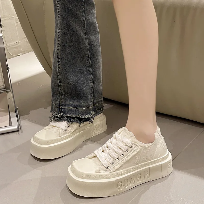 KLAOSD Anti Slip Wear Resistant Low Top Skateboard Shoes Women's-3