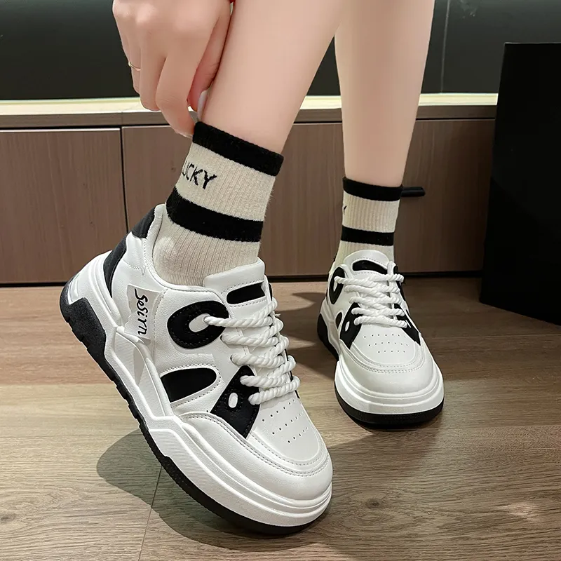 KLAOSD Anti Slip Wear Resistant Low Top Skateboard Shoes Women's-3