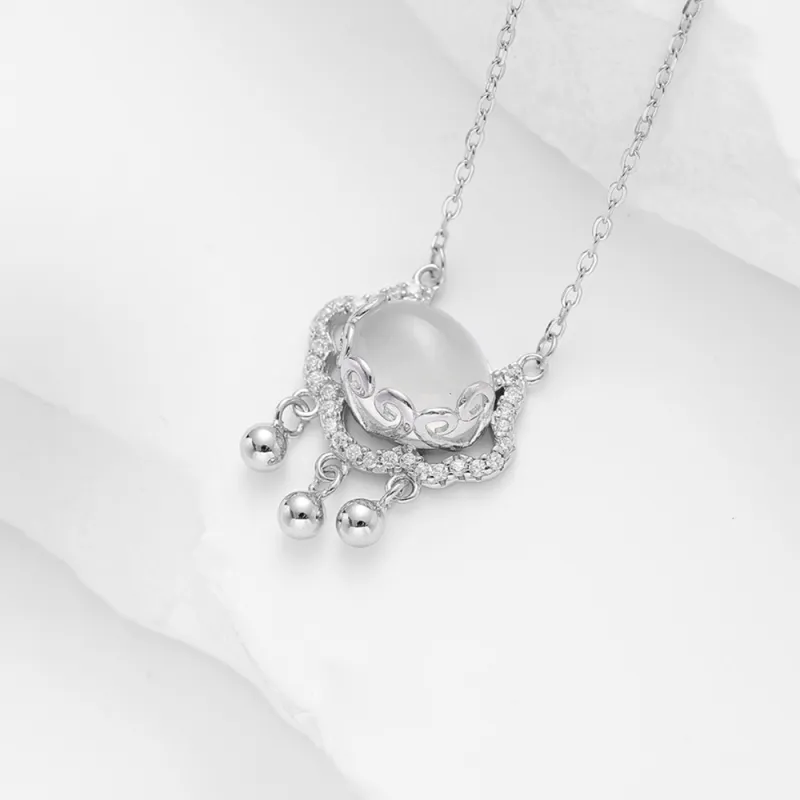 Fortune Gold Chalcedony Necklaces Women's-3