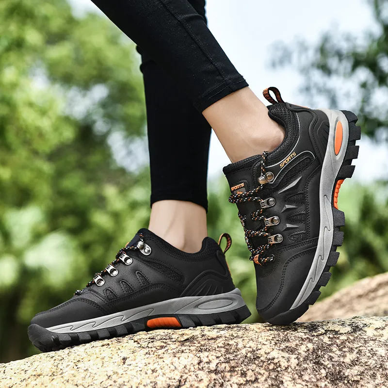 BIANSULONG Cushioned Wear-Resistant Warm Low-Top Hiking Shoes Unisex Black-4