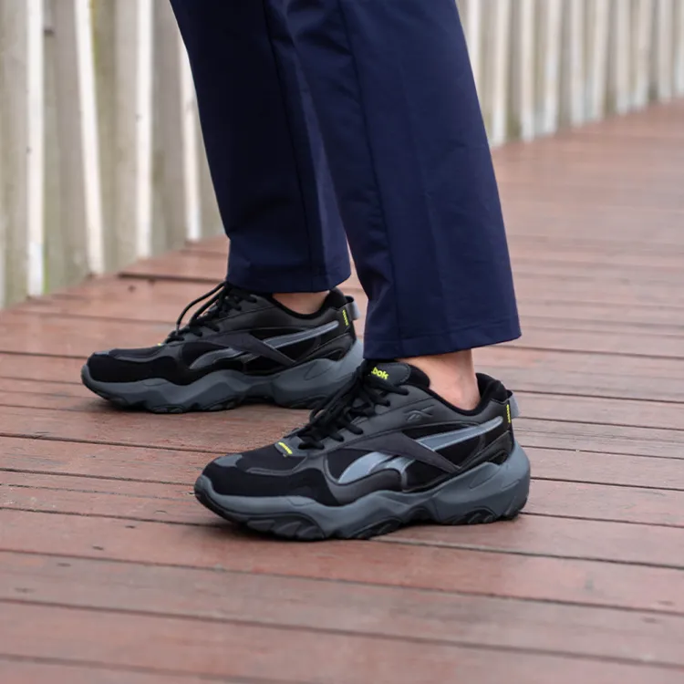Reebok FLUFFI PUFF CN Anti Slip Wear Resistant Breathable Height Increasing Low Top Running Shoes Unisex Black Warrior-8