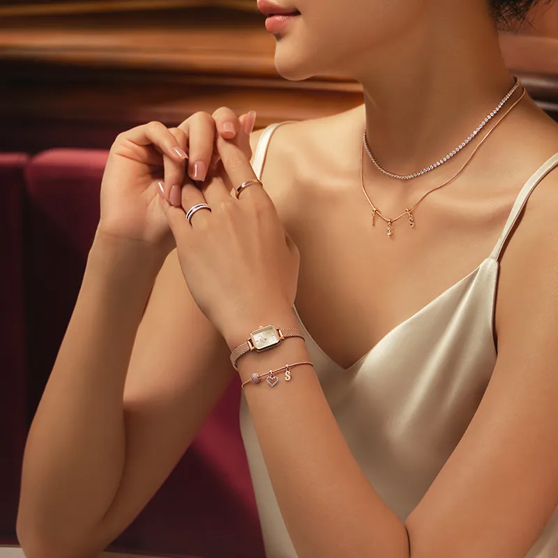 Daniel Wellington Alloy Necklaces Unisex-4