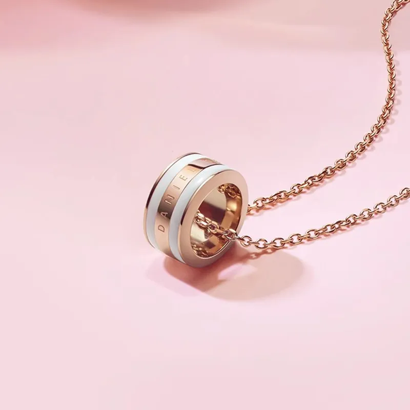 Daniel Wellington Alloy Necklaces Unisex-1