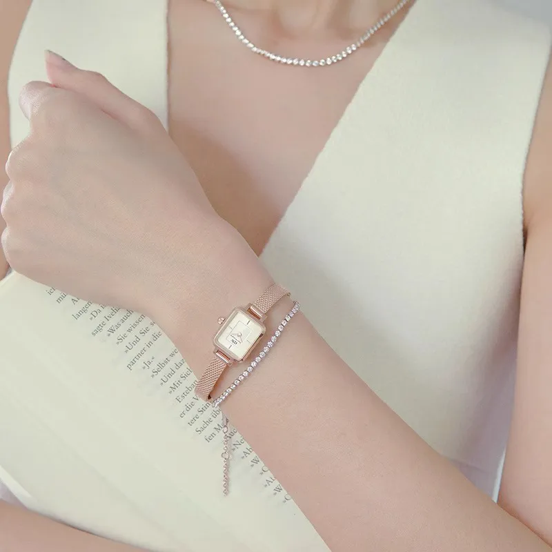 Daniel Wellington Alloy Bracelets Women's-2