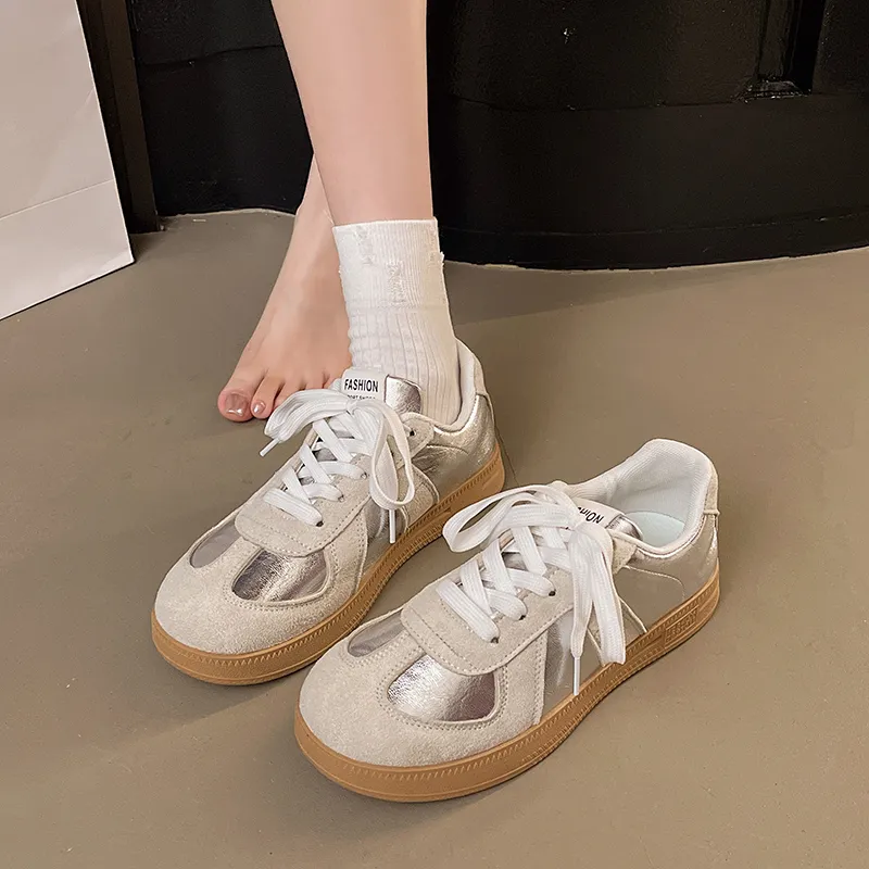 Dawei's House Slip Resistant Low Top Skateboard Shoes Women's-6