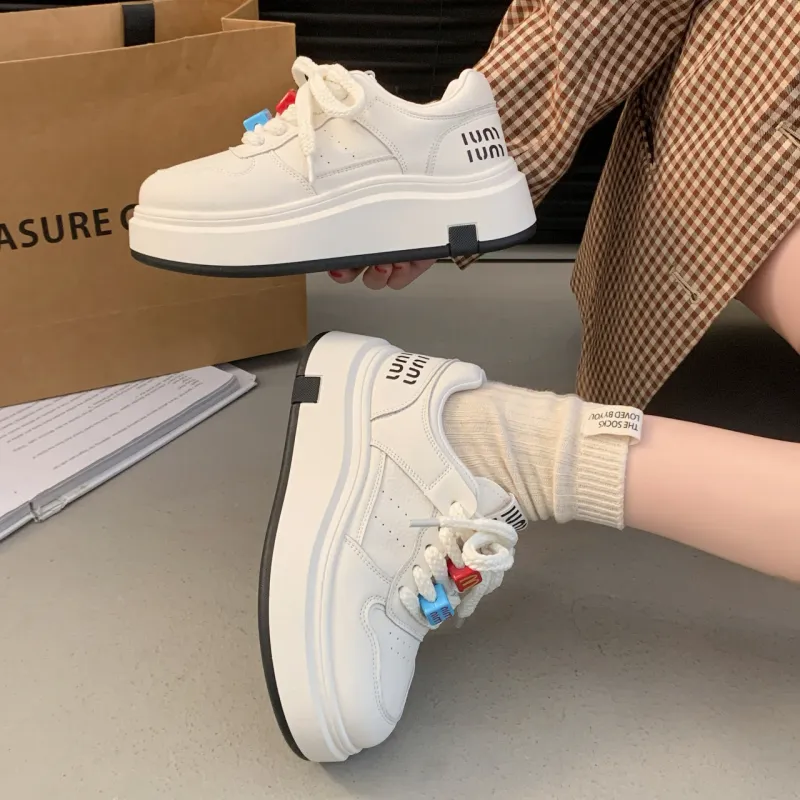 Dawei's House Low Top Skateboard Shoes Women's-3