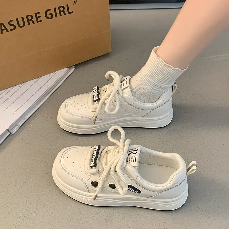 Dawei's House Low Top Skateboard Shoes Women's-1