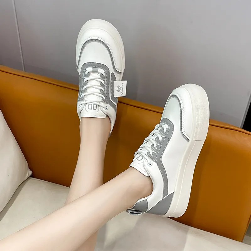 Dawei's House Low Top Skateboard Shoes Women's-4
