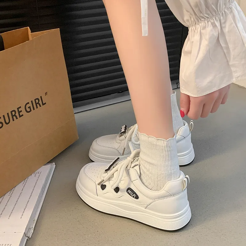 Dawei's House Low Top Skateboard Shoes Women's-5