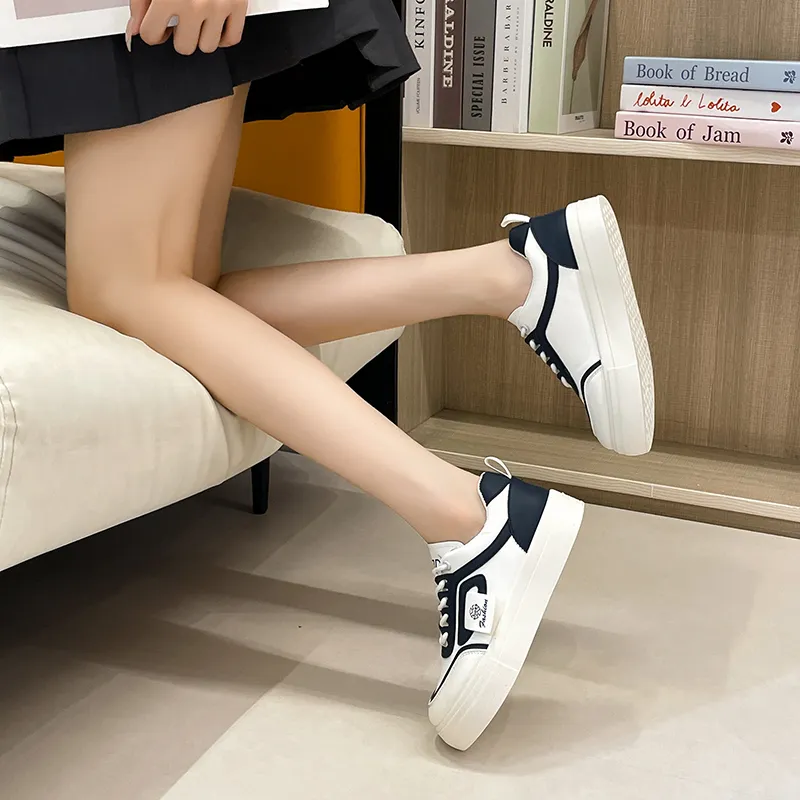 Dawei's House Low Top Skateboard Shoes Women's-8
