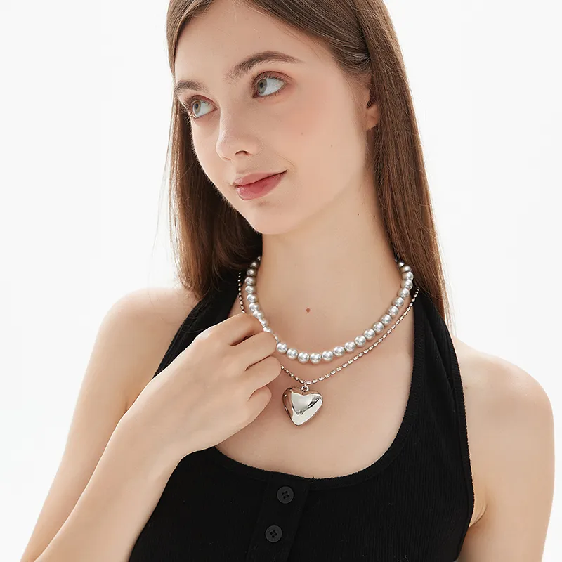 AWE Titanium Steel Shell Pearl Fever Same Style Luxury Niche Collarbone Chain Women's-3
