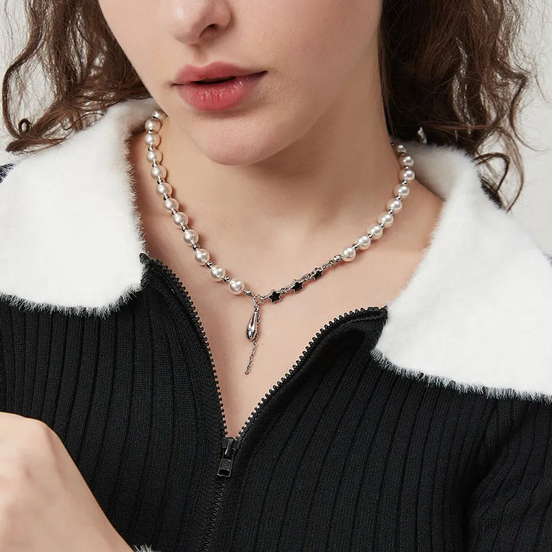 AWE Necklaces Women's-1