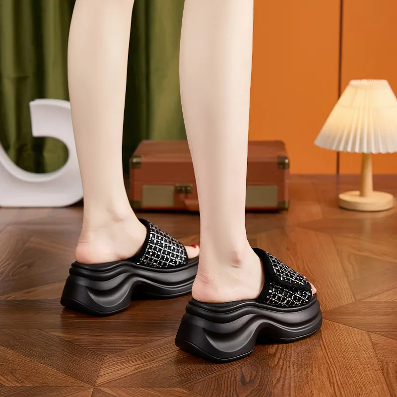 Milan Love Song Quiet Abrasion Resistant Cushioning Slide Slippers Women's-5