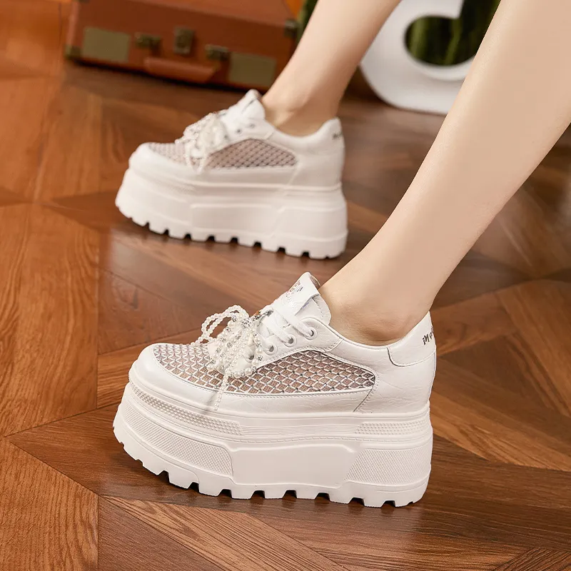 Milan Love Song Breathable Lightweight Height Increasing Low Top Casual Shoes Women's Silver-9