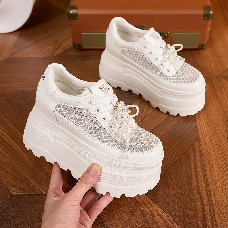 Milan Love Song Breathable Lightweight Height Increasing Low Top Casual Shoes Women's Silver-8