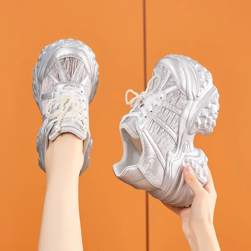 Milan Love Song Breathable Lightweight Height Increasing Low Top Chunky Sneakers Women's Solid Color-1
