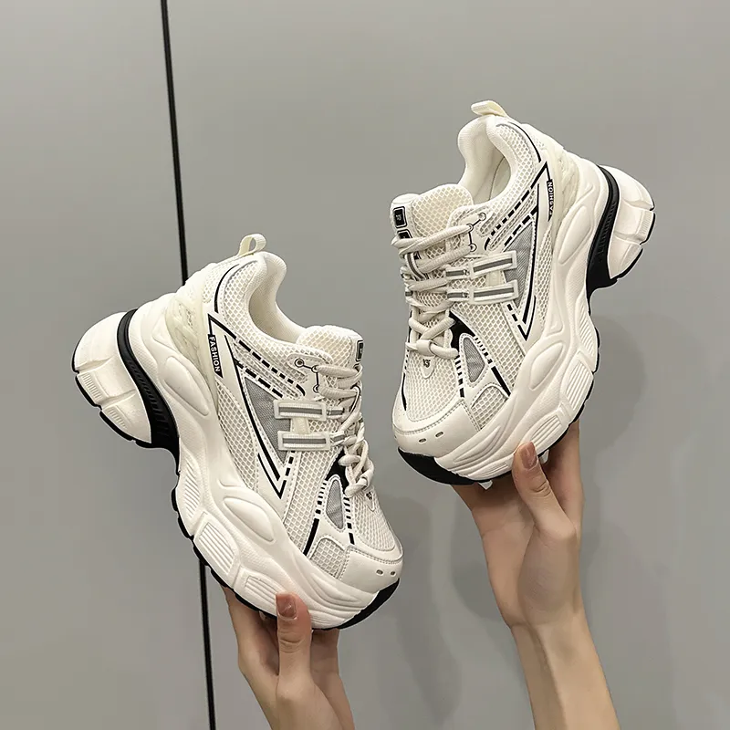 Milan Love Song Wear-Resistant Breathable Water-Resistant Low-Top Chunky Sneakers Women's Beige-5