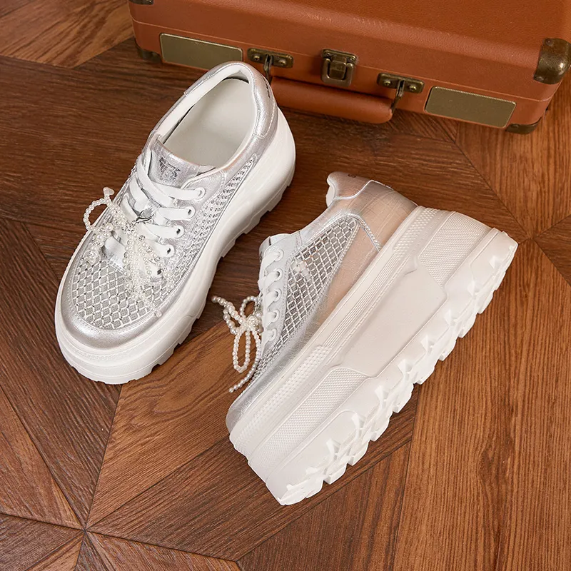 Milan Love Song Breathable Lightweight Height Increasing Low Top Casual Shoes Women's Silver-6