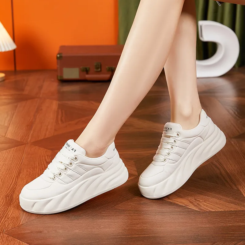 Milan Love Song Balanced Wear-Resistant Quick-Drying Water-Resistant Low-Top Skateboard Shoes Women's Beige Black-11