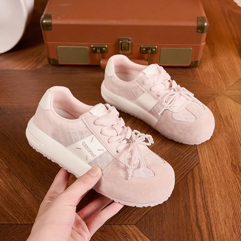 Milan Love Song Cushioning Lightweight Moisture Wicking Low Top Skateboard Shoes Women's-2