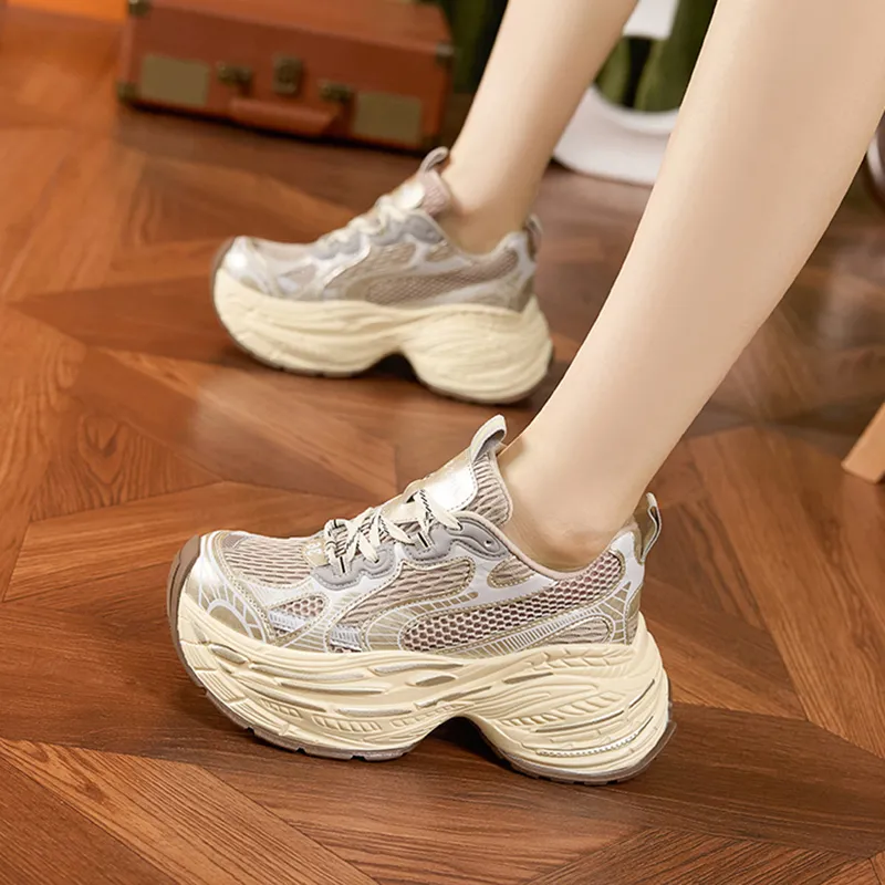 Milan Love Song Durable Breathable Moisture-Wicking Lightweight Low-Top Chunky Sneakers Women's-3