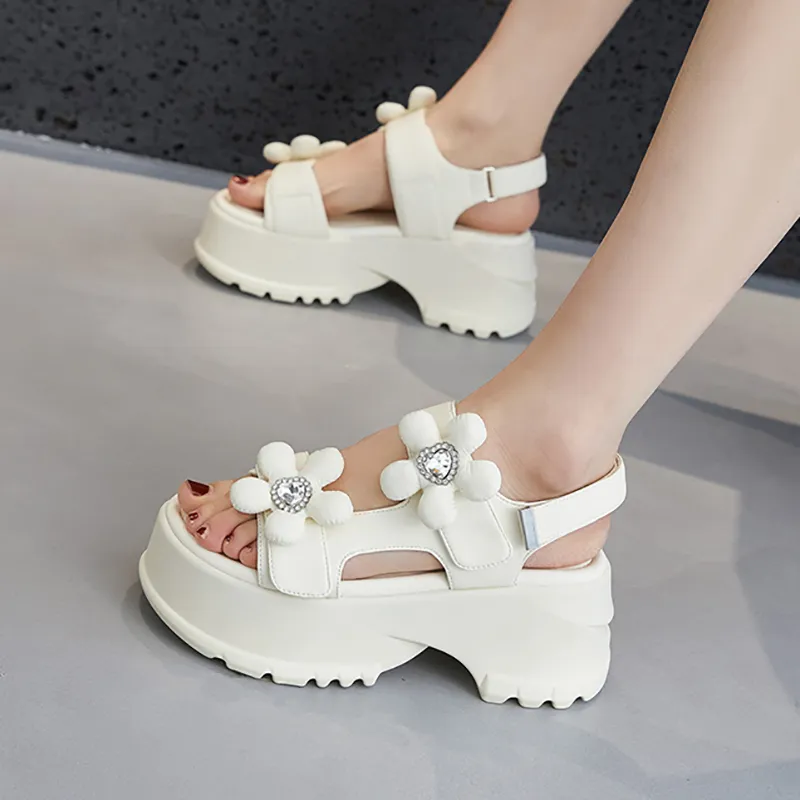 Milan Love Song Roman Sandals Women's-7