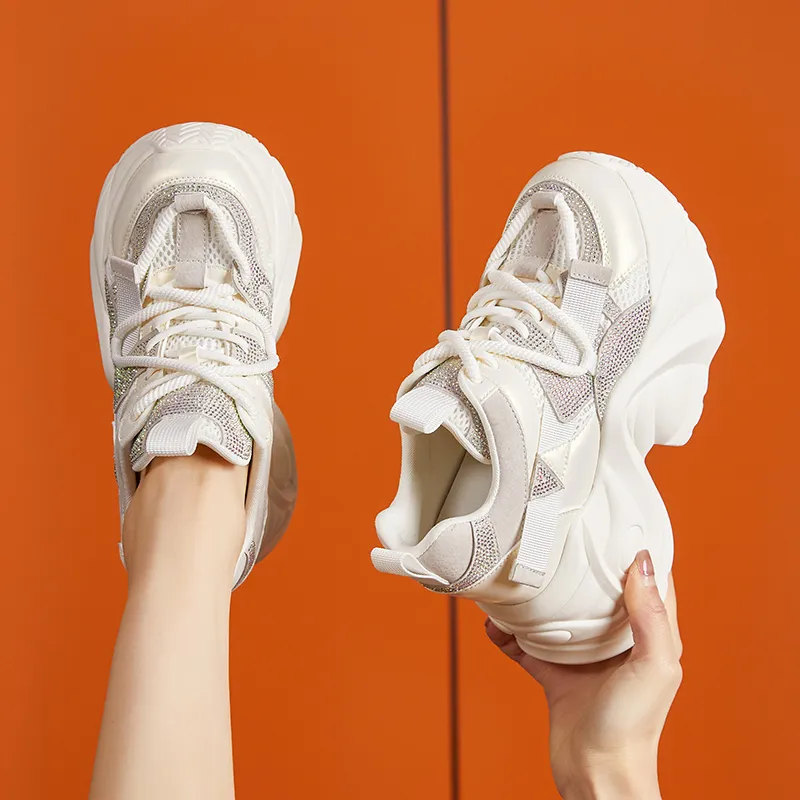 Milan Love Song Cushioned Slip Resistant Low Top Chunky Sneakers Women's-9